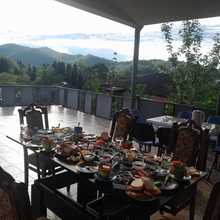 Belas House With Terrace Kutaisi Exterior photo
