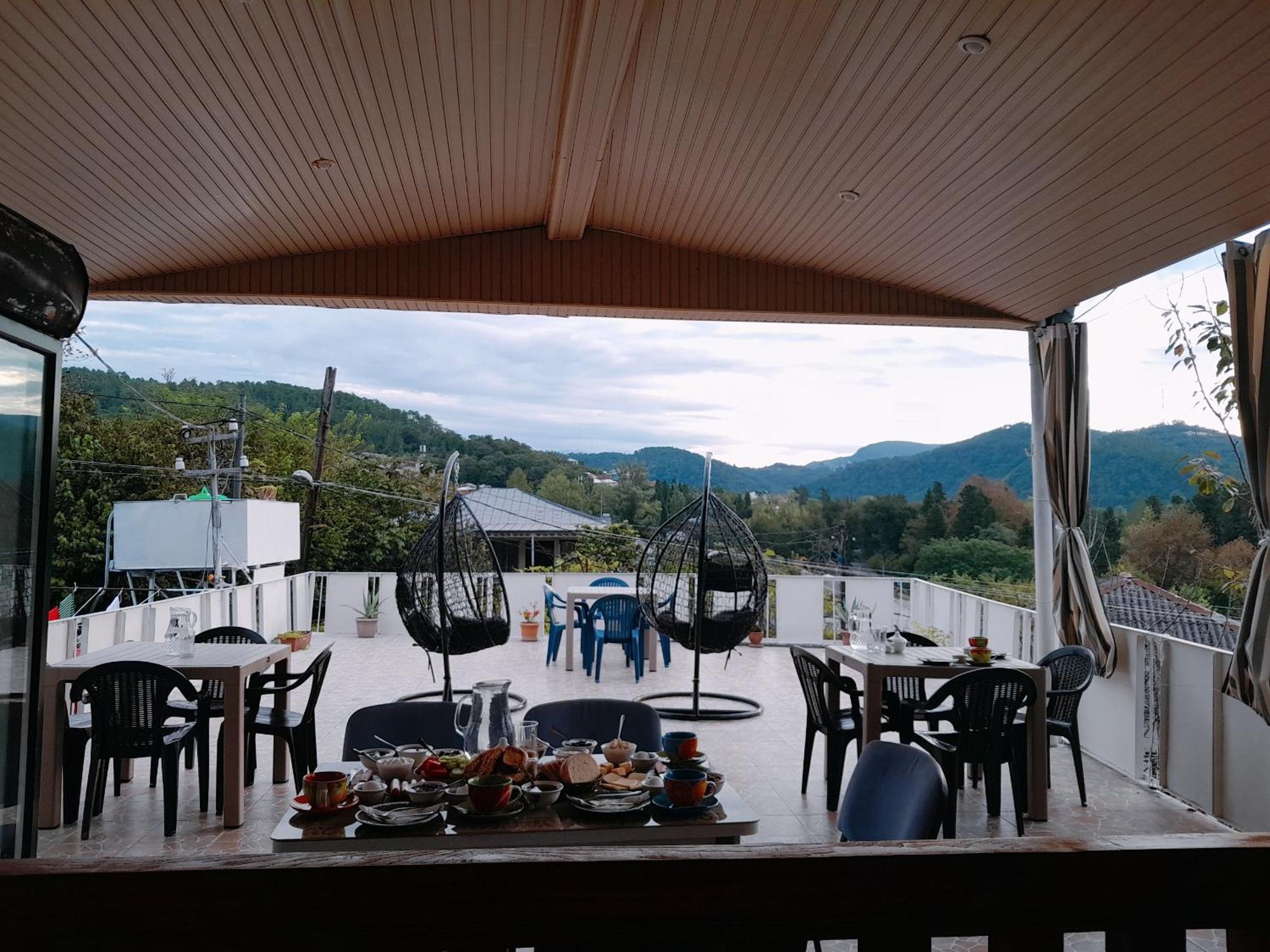 Belas House With Terrace Kutaisi Exterior photo